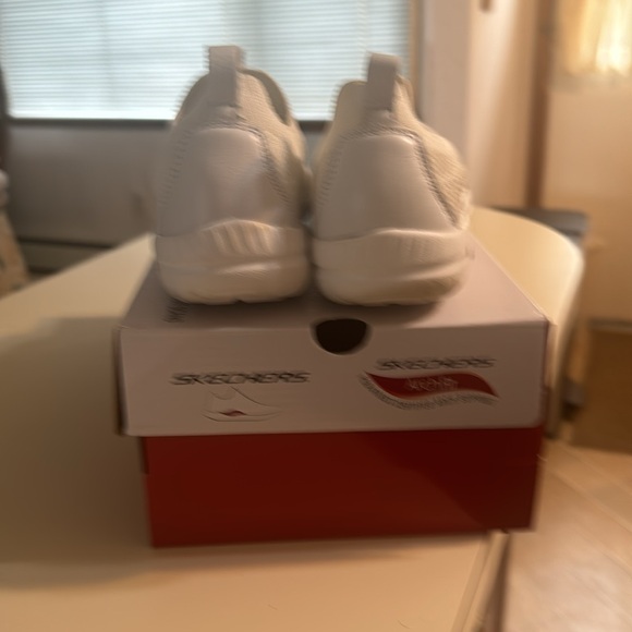 Skechers Archfit white size 8 1/2 - Picture 4 of 4